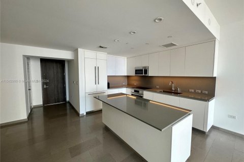 Купить кондоминиум в Майами, Флорида 2 спальни, 115.57м2, № 1958795 - фото 5