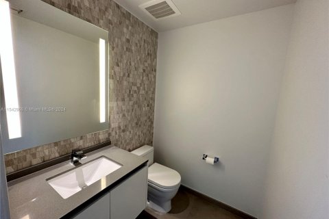 Купить кондоминиум в Майами, Флорида 2 спальни, 115.57м2, № 1958795 - фото 15