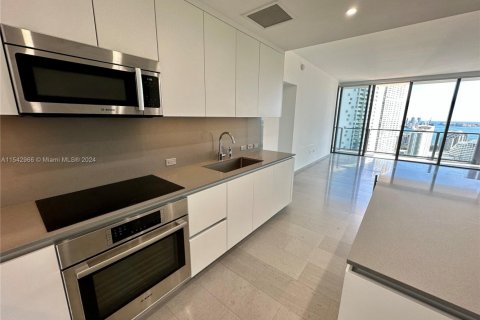 Купить кондоминиум в Майами, Флорида 2 спальни, 115.57м2, № 1958795 - фото 10