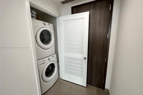 Купить кондоминиум в Майами, Флорида 2 спальни, 115.57м2, № 1958795 - фото 20