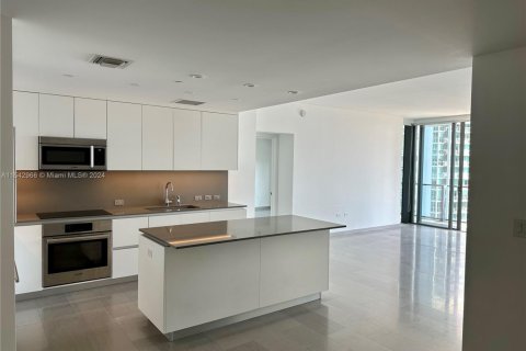 Купить кондоминиум в Майами, Флорида 2 спальни, 115.57м2, № 1958795 - фото 7