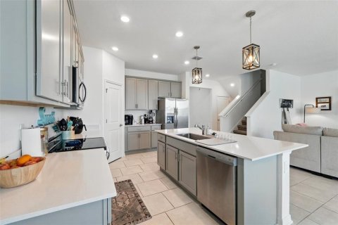 House in Apopka, Florida 5 bedrooms, 309.55 sq.m. № 1684588 - photo 7