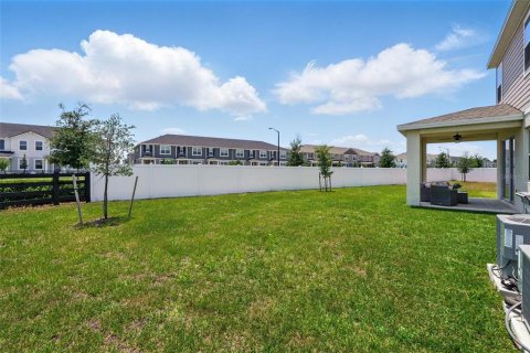 House in Apopka, Florida 5 bedrooms, 309.55 sq.m. № 1684588 - photo 25