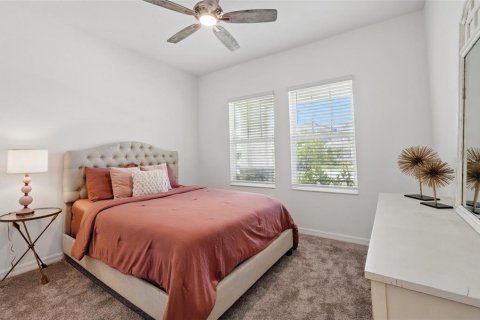 House in Apopka, Florida 5 bedrooms, 309.55 sq.m. № 1684588 - photo 18