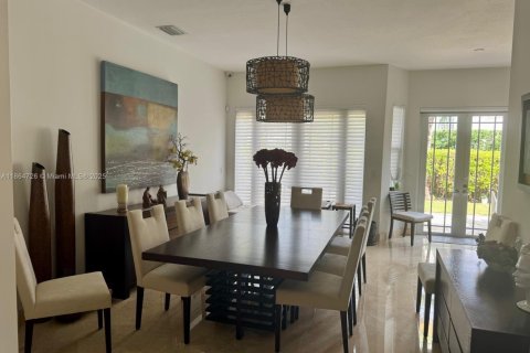 Villa ou maison à louer à Doral, Floride: 4 chambres, 198.63 m2 № 1923162 - photo 9