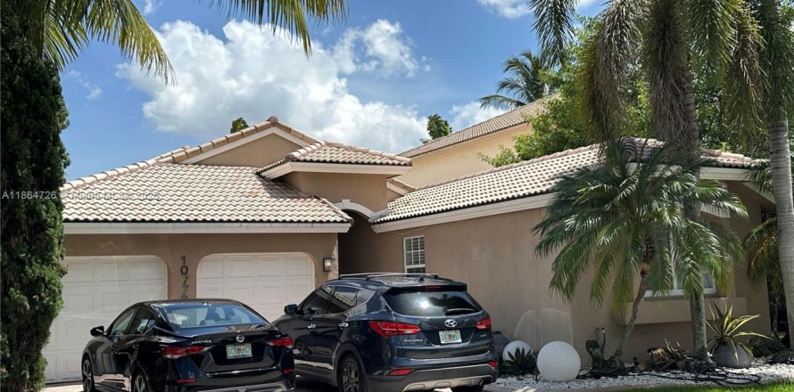 Villa ou maison à Doral, Floride 4 chambres, 198.63 m2 № 1923162