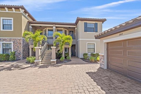 Condo in Sarasota, Florida, 2 bedrooms  № 1519408 - photo 1