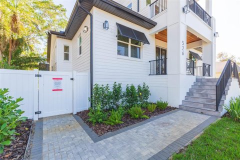Casa en venta en Saint Petersburg, Florida, 4 dormitorios, 314.94 m2 № 1592840 - foto 6