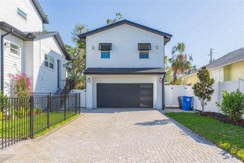 Casa en venta en Saint Petersburg, Florida, 4 dormitorios, 314.94 m2 № 1592840 - foto 3
