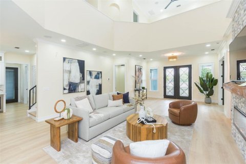 Casa en venta en Saint Petersburg, Florida, 4 dormitorios, 314.94 m2 № 1592840 - foto 14