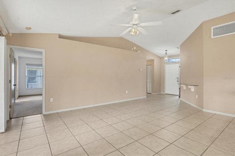 House in Sarasota, Florida 3 bedrooms, 119.01 sq.m. № 1812800 - photo 8