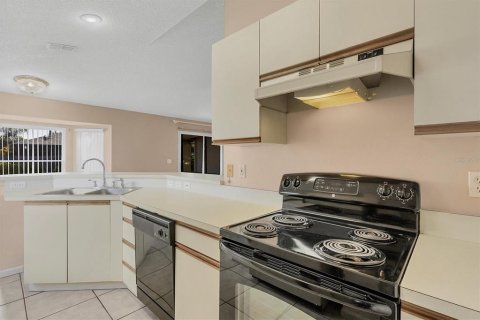 House in Sarasota, Florida 3 bedrooms, 119.01 sq.m. № 1812800 - photo 14