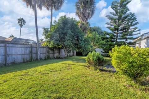 House in Sarasota, Florida 3 bedrooms, 119.01 sq.m. № 1812800 - photo 29