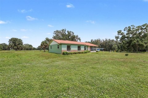House in Dover, Florida 3 bedrooms, 118.91 sq.m. № 2227139 - photo 3