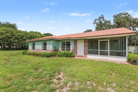 House in Dover, Florida 3 bedrooms, 118.91 sq.m. № 2227139