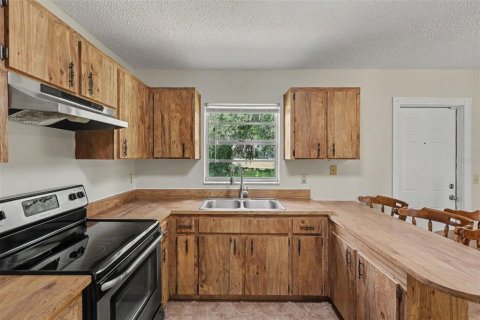 House in Dover, Florida 3 bedrooms, 118.91 sq.m. № 2227139 - photo 10