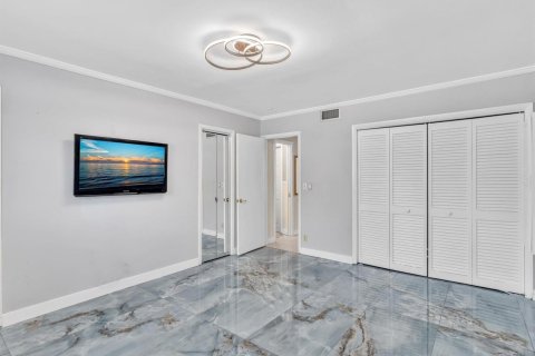 Appartement à louer à Hallandale Beach, Floride: 1 chambre, 79.43 m2 № 2146961 - photo 27