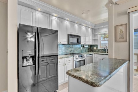 Appartement à louer à Hallandale Beach, Floride: 1 chambre, 79.43 m2 № 2146961 - photo 15