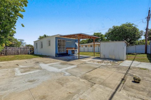 Casa en venta en Miami, Florida, 2 dormitorios, 97.18 m2 № 2325268 - foto 19