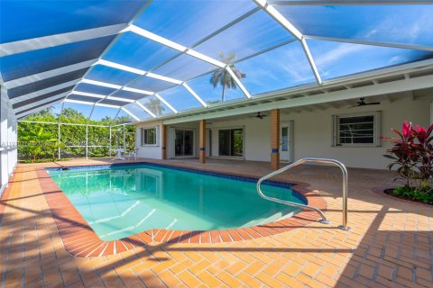 Villa ou maison à louer à Pinecrest, Floride: 3 chambres, 204.76 m2 № 1965901 - photo 13