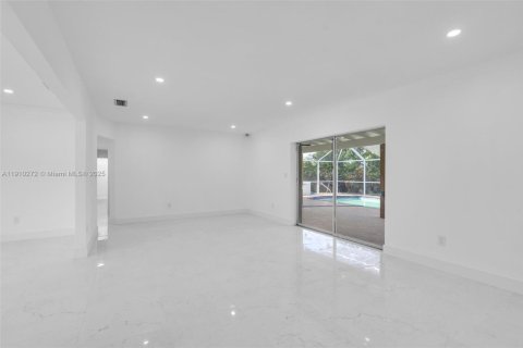 Villa ou maison à louer à Pinecrest, Floride: 3 chambres, 204.76 m2 № 1965901 - photo 25