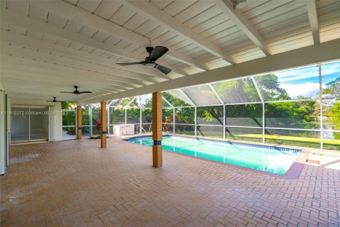 Villa ou maison à louer à Pinecrest, Floride: 3 chambres, 204.76 m2 № 1965901 - photo 11