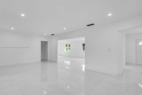 Villa ou maison à louer à Pinecrest, Floride: 3 chambres, 204.76 m2 № 1965901 - photo 26