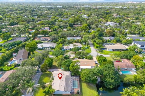 Villa ou maison à louer à Pinecrest, Floride: 3 chambres, 204.76 m2 № 1965901 - photo 22