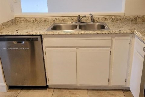 Copropriété à louer à Pompano Beach, Floride: 1 chambre, 75.53 m2 № 1973452 - photo 3