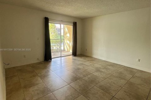 Condominio en alquiler en Pompano Beach, Florida, 1 dormitorio, 75.53 m2 № 1973452 - foto 14