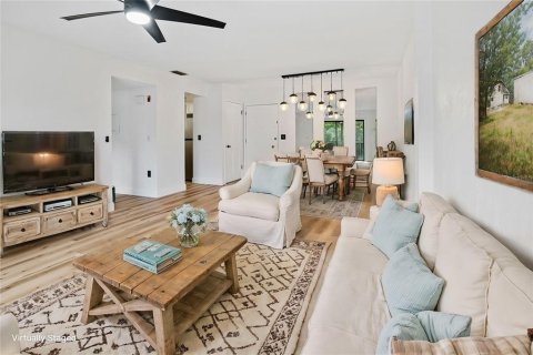 Copropriété à vendre à New Smyrna Beach, Floride: 2 chambres, 77.85 m2 № 2102947 - photo 3
