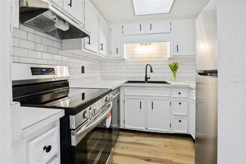 Copropriété à vendre à New Smyrna Beach, Floride: 2 chambres, 77.85 m2 № 2102947 - photo 15