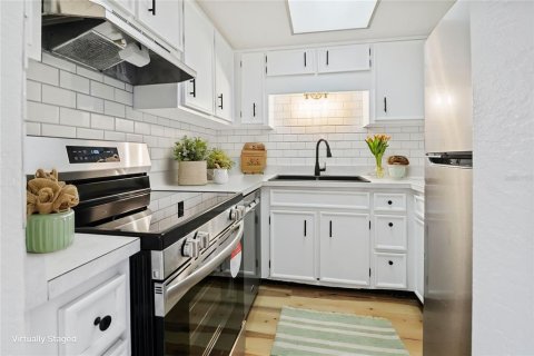 Copropriété à vendre à New Smyrna Beach, Floride: 2 chambres, 77.85 m2 № 2102947 - photo 9