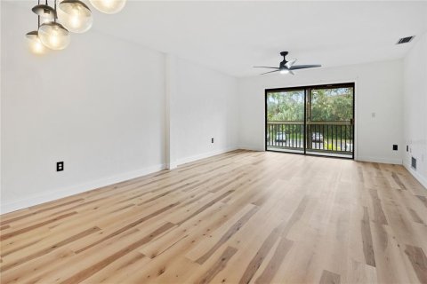 Copropriété à vendre à New Smyrna Beach, Floride: 2 chambres, 77.85 m2 № 2102947 - photo 12