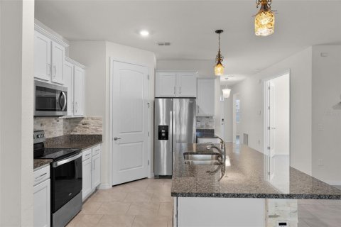 House in Sanford, Florida 3 bedrooms, 159.98 sq.m. № 1876046 - photo 9