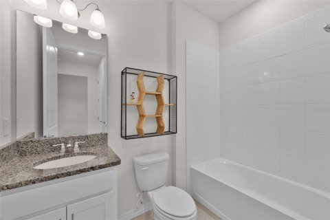 House in Sanford, Florida 3 bedrooms, 159.98 sq.m. № 1876046 - photo 29