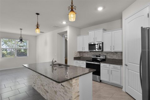 House in Sanford, Florida 3 bedrooms, 159.98 sq.m. № 1876046 - photo 16