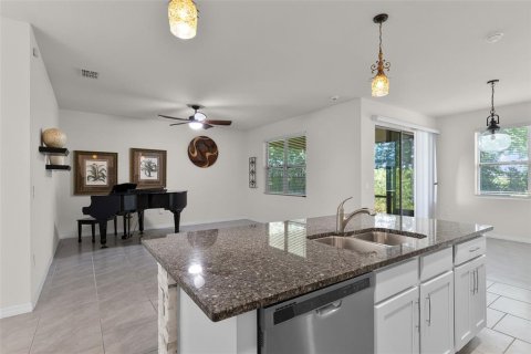 House in Sanford, Florida 3 bedrooms, 159.98 sq.m. № 1876046 - photo 4
