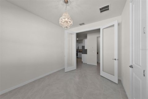 House in Sanford, Florida 3 bedrooms, 159.98 sq.m. № 1876046 - photo 6