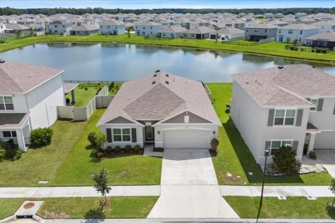 House in Wesley Chapel, Florida 4 bedrooms, 171.5 sq.m. № 1805613 - photo 28