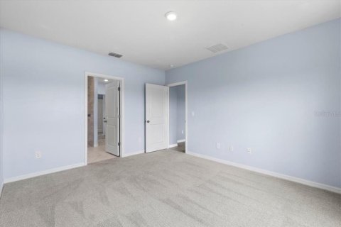 House in Wesley Chapel, Florida 4 bedrooms, 171.5 sq.m. № 1805613 - photo 18