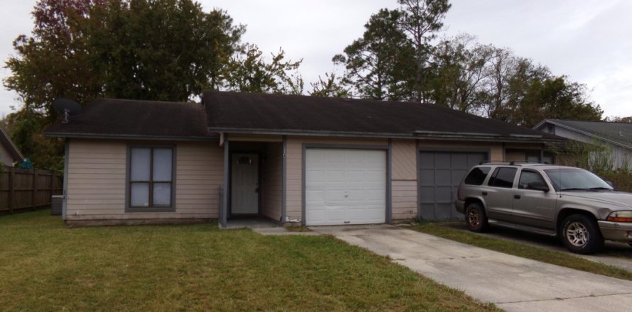 Villa ou maison à Orange Park, Floride 2 chambres, 97.36 m2 № 826903
