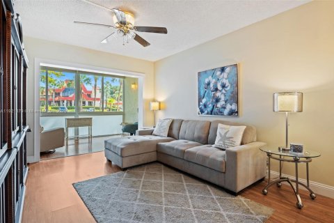 Condominio en venta en Margate, Florida, 1 dormitorio, 66.98 m2 № 1976351 - foto 14