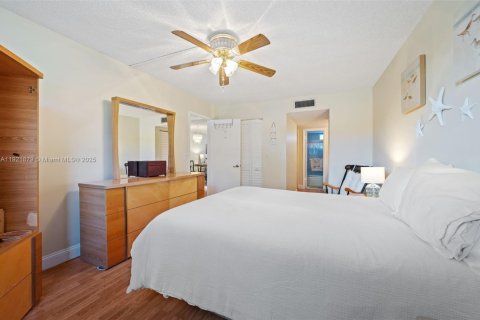 Condominio en venta en Margate, Florida, 1 dormitorio, 66.98 m2 № 1976351 - foto 23