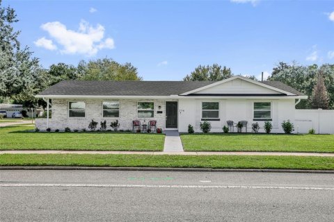 Villa ou maison à Winter Park, Floride 3 chambres, 131.92 m2 № 2354169