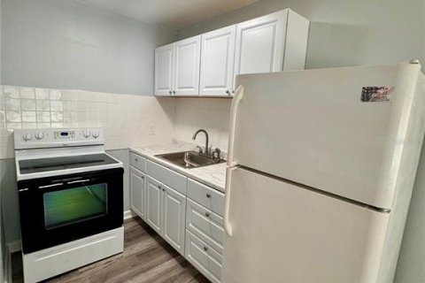 Appartement à louer à Saint Petersburg, Floride: 1 chambre, 55.74 m2 № 2388528 - photo 2