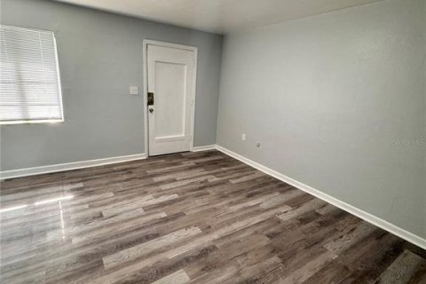 Appartement à louer à Saint Petersburg, Floride: 1 chambre, 55.74 m2 № 2388528 - photo 5