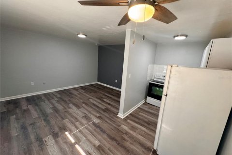 Appartement à louer à Saint Petersburg, Floride: 1 chambre, 55.74 m2 № 2388528 - photo 4