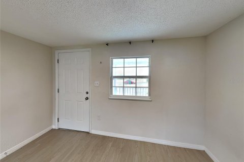 Villa ou maison à louer à Winter Garden, Floride: 2 chambres, 75.81 m2 № 2349695 - photo 2