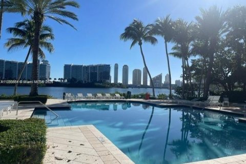 Condo in Aventura, Florida, 1 bedroom  № 2052729